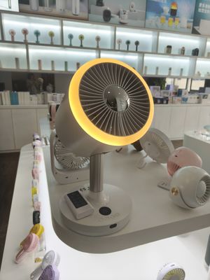 Ventilador de refrigeración por aire con luz recargable y embalaje de pie en el suelo Tamaño 345*235*247mm