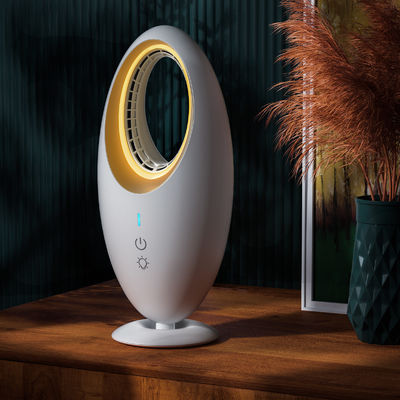 Ventilador eléctrico silencioso automático mini de carga 2 en 1 Ventilador de escritorio sin cuchilla con luz