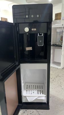 Instalación de soporte Dispensador de agua caliente fría caliente con cerradura de seguridad para la oficina en casa