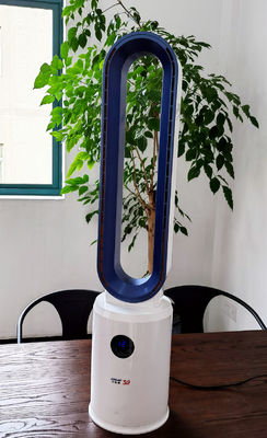 Ventilador de humidificación y refrigeración sin hojas de plástico con activación acústica Peso bruto único 4,0 kg
