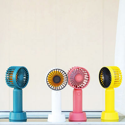 Ventilador de refrigeración de aire Ventilador de mesa recargable Mini Ventilador de mano 0.174g Peso del artículo